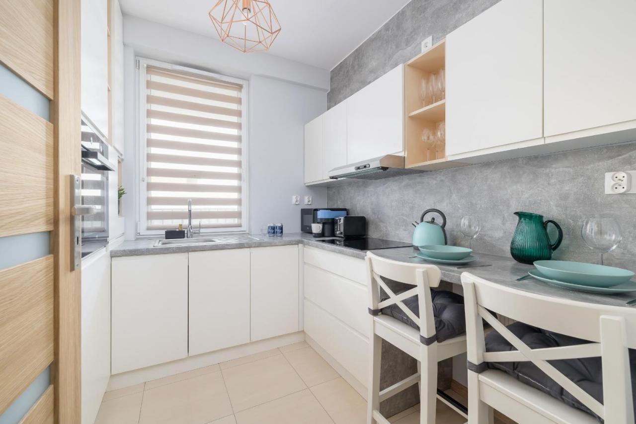 Osiedle Avia Harmonious Apartment With Balcony & Parking Cracow By Renters Prestige Krasków Εξωτερικό φωτογραφία