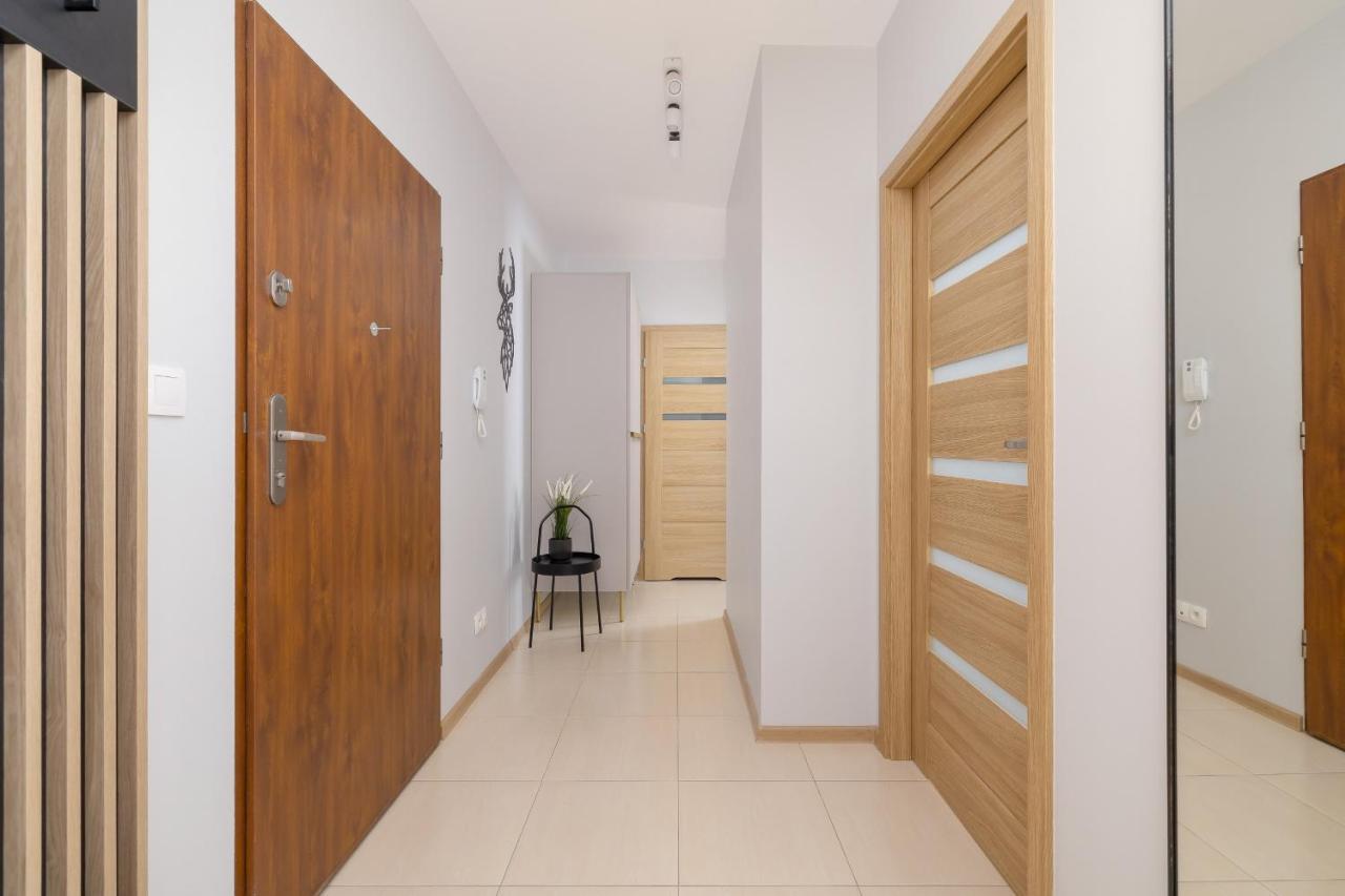 Osiedle Avia Harmonious Apartment With Balcony & Parking Cracow By Renters Prestige Krasków Εξωτερικό φωτογραφία